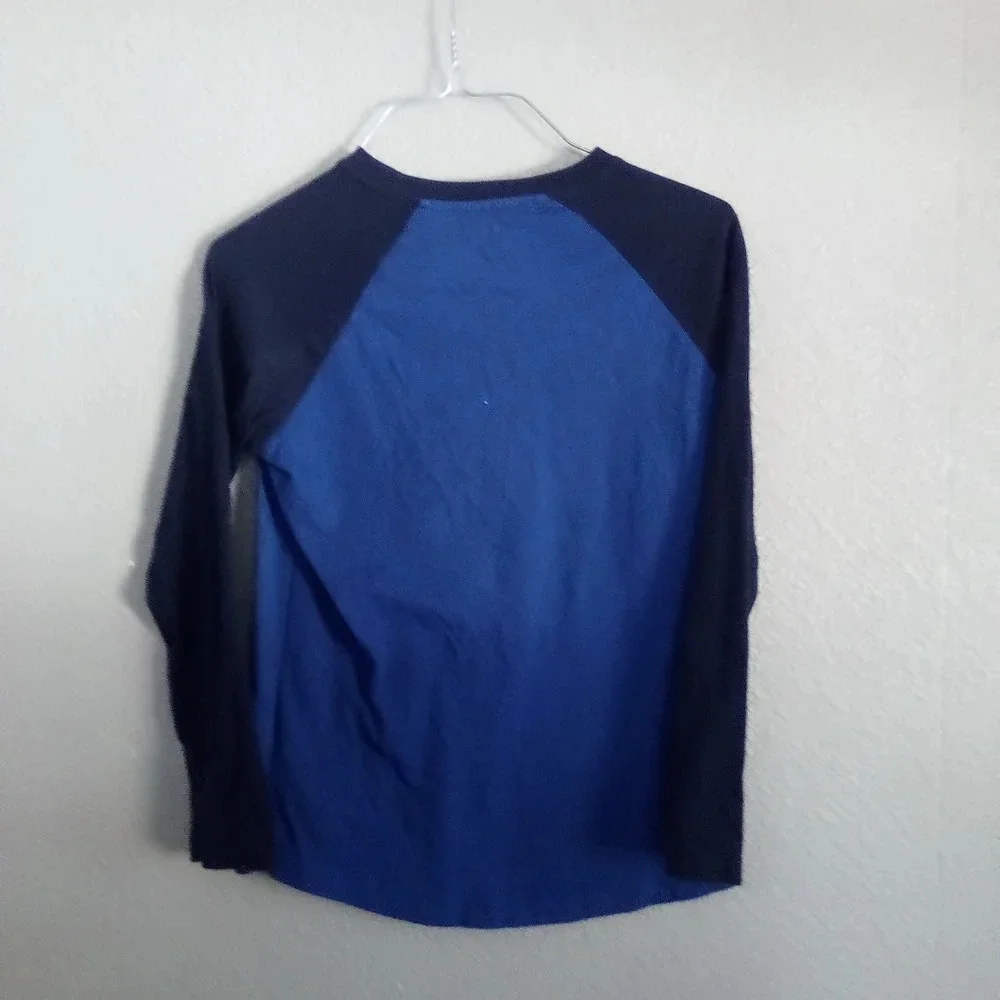 Old Navy t-shirt size 10/12 ( Bag X )